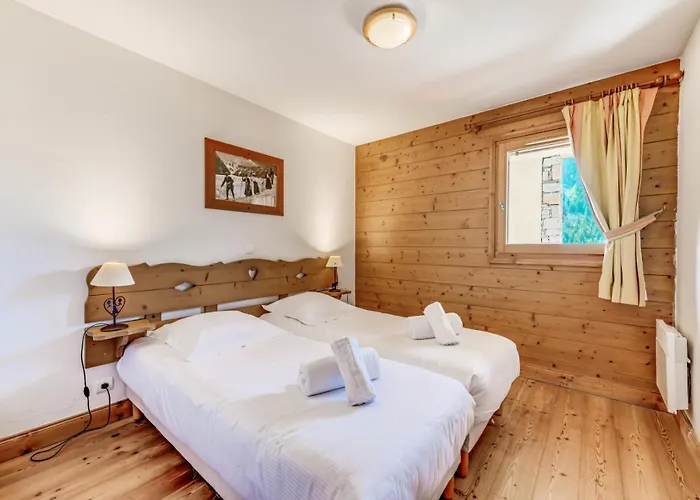 Les Alpages - 3 Pieces Pour 6 Personnes Mae-6093